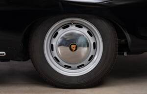 Image 14/34 of Porsche 356 C 1600 SC (1964)