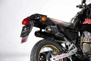 Image 27/38 de Honda NX 650 Dominator (1988)