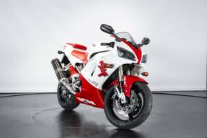 Image 3/44 of Yamaha YZF 1000 R1 (1998)