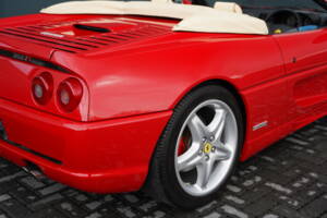 Bild 38/50 von Ferrari F 355 Spider (1999)
