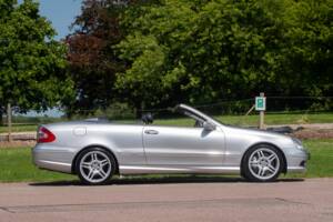 Image 12/50 of Mercedes-Benz CLK 55 AMG (2003)