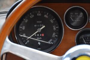 Bild 22/43 von Ferrari 365 GT 2+2 (1970)
