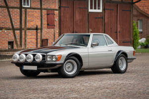 Image 1/68 of Mercedes-Benz 500 SL (1984)