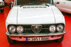 Bild 4/34 von Alfa Romeo Giulia Nuova Super 1600 (1979)