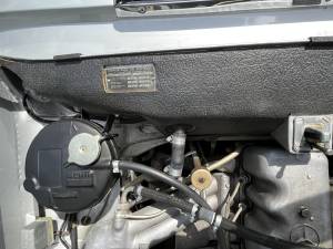 Image 22/25 of Mercedes-Benz 230 SL (1965)