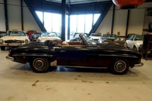 Image 8/36 of Mercedes-Benz 190 SL (1959)