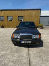 Bild 1/23 von Mercedes-Benz 500 E (1992)