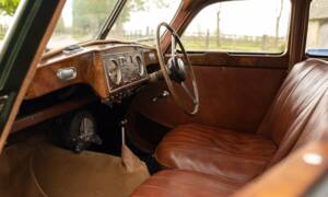 Image 4/21 of Riley 2.5 Litre RMF (1953)