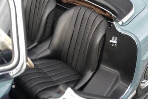 Image 10/43 of Mercedes-Benz 300 SL Roadster (1960)