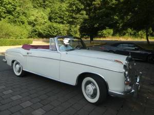 Image 3/23 of Mercedes-Benz 220 S Cabriolet (1958)