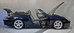 Bild 17/50 von Porsche 911 Carrera 4S (2004)