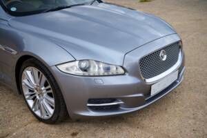 Bild 21/50 von Jaguar XJ 5.0 (2010)