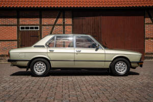 Image 13/46 of BMW 525 (1978)
