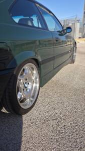 Image 46/54 of BMW M3 GT (1995)