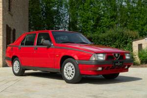 Image 2/47 of Alfa Romeo 75 1.6 (1991)
