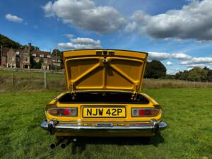Immagine 35/48 di Triumph Stag (1975)
