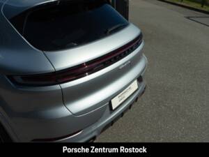 Bild 27/31 von Porsche Cayenne Coupé E-Hybrid (2026)