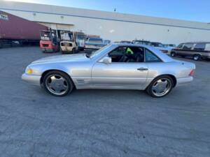 Image 7/40 of Mercedes-Benz SL 500 (1996)