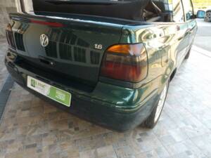 Image 49/50 of Volkswagen Golf III Cabrio 1.6 (1998)