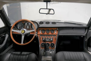 Afbeelding 16/26 van Ferrari 365 GT (1970)