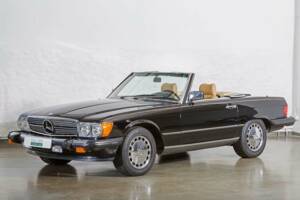 Image 4/20 of Mercedes-Benz 560 SL (1987)