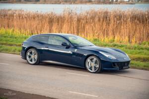 Bild 6/12 von Ferrari GTC4Lusso (2016)