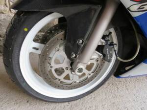 Bild 30/37 von Suzuki DUMMY (2002)