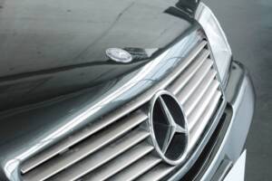 Image 30/37 of Mercedes-Benz SL 500 (1995)