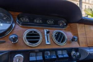 Imagen 12/47 de Ferrari 330 GT 2+2 (1964)