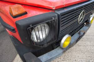 Immagine 25/42 di Mercedes-Benz 240 GD (SWB) (1979)