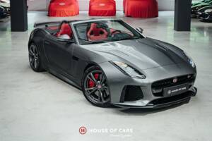 Afbeelding 4/25 van Jaguar F-Type SVR (2017)
