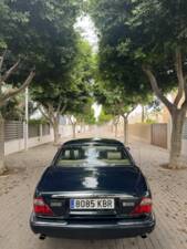 Image 4/10 of Jaguar XJ 8 Executive (2000)