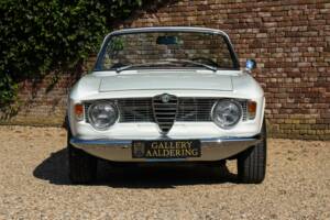 Image 8/50 of Alfa Romeo Giulia 1600 GTC (1966)