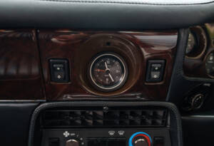 Image 20/32 of Aston Martin V8 Vantage X-Pack (1987)