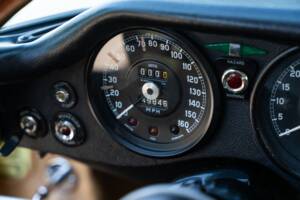Image 39/78 de Jaguar E-Type (1969)