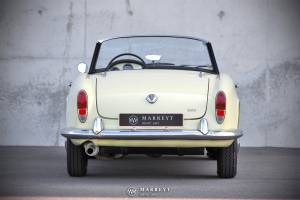 Image 4/49 of Alfa Romeo Giulia 1600 Spider (1964)