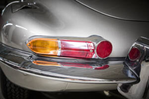 Image 53/99 of Jaguar E-Type 3.8 (1964)