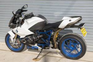 Image 30/47 of BMW HP2 Sport (2010)