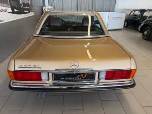 Image 11/18 of Mercedes-Benz 560 SL (1986)