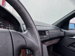 Bild 31/82 von Mercedes-Benz SL 320 (1995)