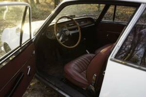 Image 6/8 de Lancia Fulvia Sport 1.3 S (Zagato) (1969)