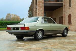 Image 6/50 de Mercedes-Benz 500 SLC (1984)