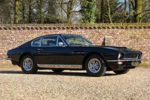 Image 43/50 of Aston Martin DBS V8 (1972)