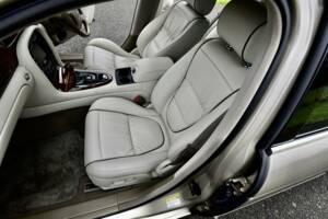 Afbeelding 32/50 van Jaguar XJ 8 4.2 (2003)
