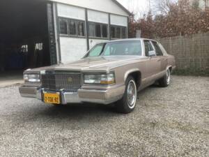 Bild 5/8 von Cadillac Brougham Elegance (1992)