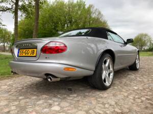 Bild 28/29 von Jaguar XKR (2000)