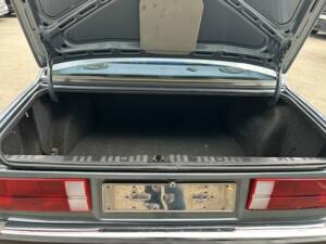 Image 5/8 of BMW 318i (1988)