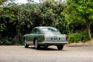 Image 22/50 de Aston Martin DB 4 (1960)