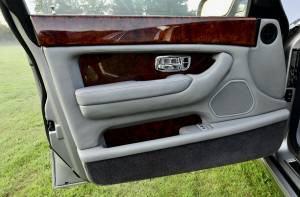 Afbeelding 30/50 van Bentley Arnage Red Label (2002)