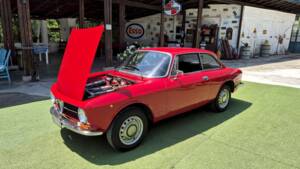Afbeelding 50/63 van Alfa Romeo Giulia GT 1300 Junior (1971)
